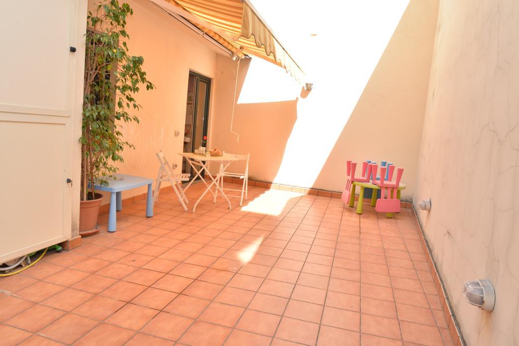 Casa Lungomare Bed & Breakfast ซาแลร์โน ภายนอก รูปภาพ