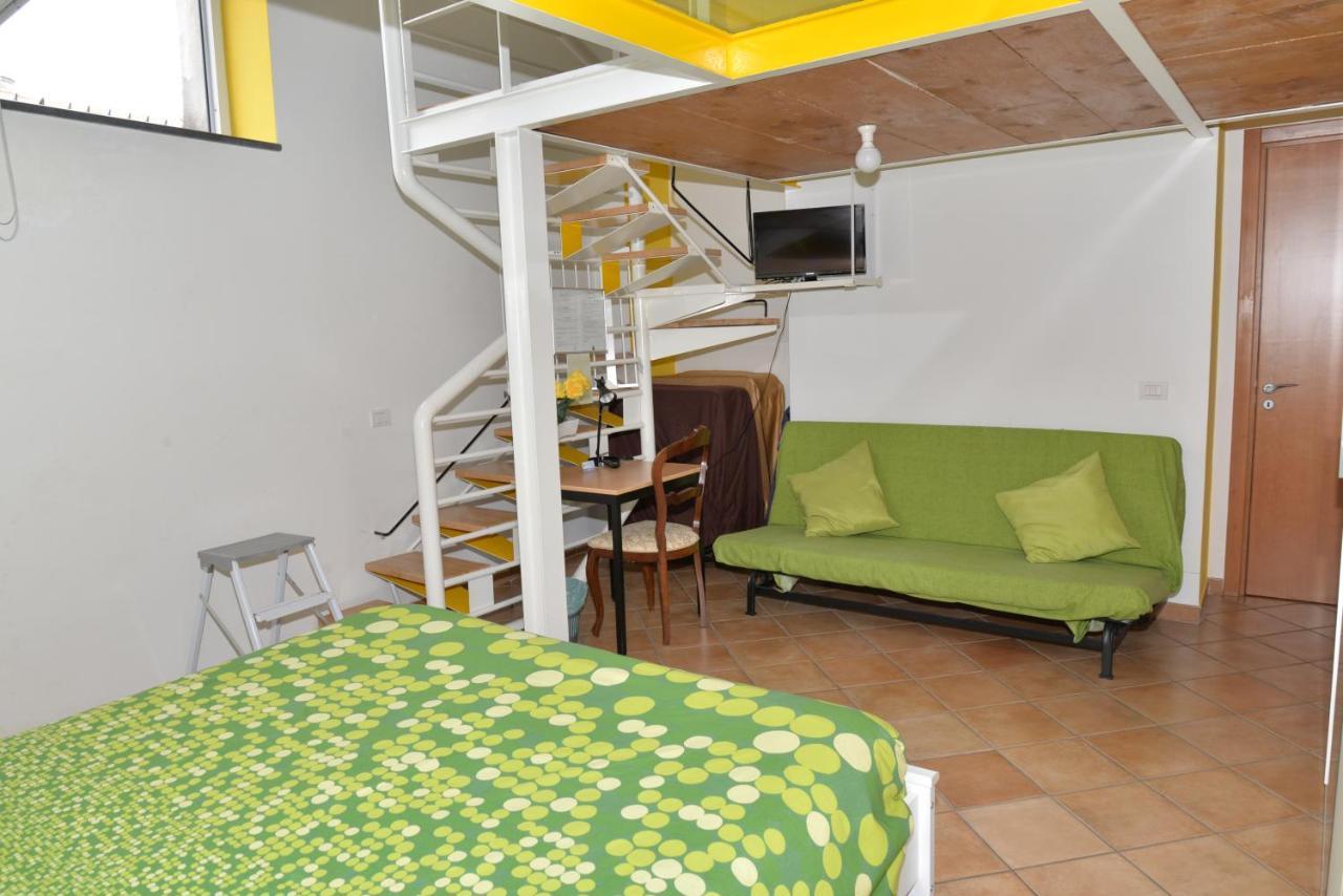 Casa Lungomare Bed & Breakfast ซาแลร์โน ภายนอก รูปภาพ
