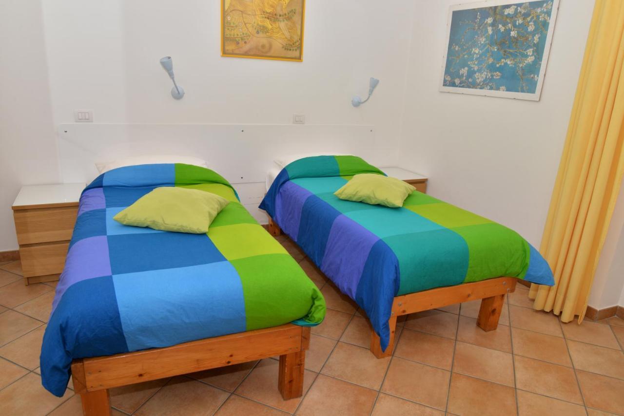 Casa Lungomare Bed & Breakfast ซาแลร์โน ภายนอก รูปภาพ