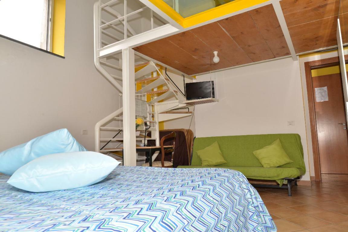 Casa Lungomare Bed & Breakfast ซาแลร์โน ภายนอก รูปภาพ