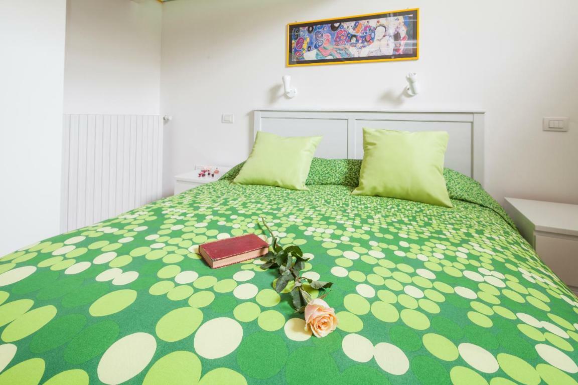 Casa Lungomare Bed & Breakfast ซาแลร์โน ภายนอก รูปภาพ